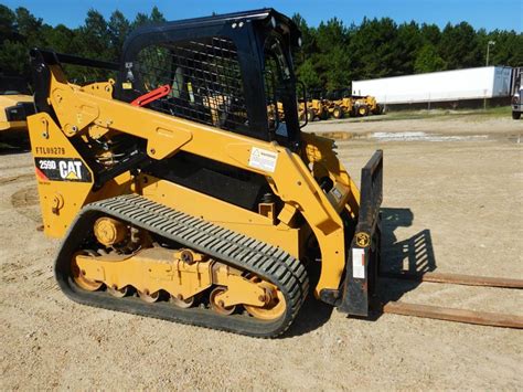 cat 237 skid steer|236 vs 259 skid steer.